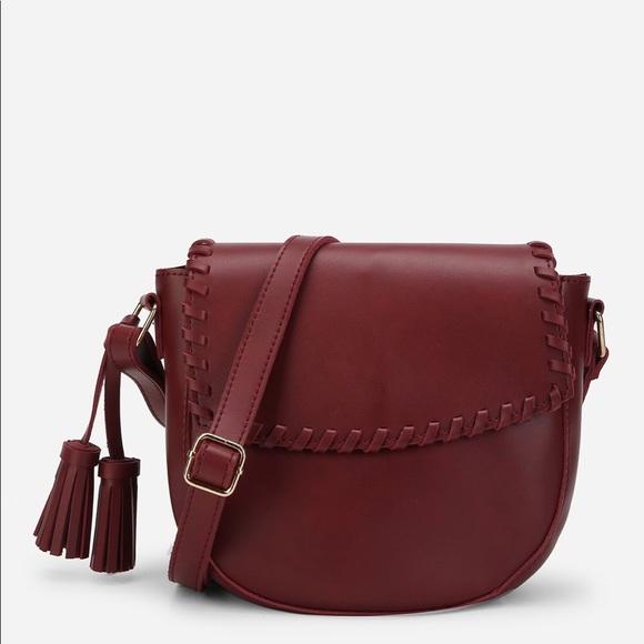 Bijoux a la Mode Handbags - ARYA TARA • Tassel Detail Flap PU Crossbody Bag